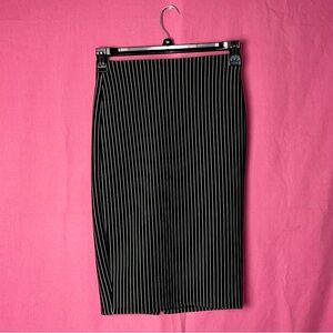 Forever21 Black and White Pinstripe Knee-Length Pencil Skirt